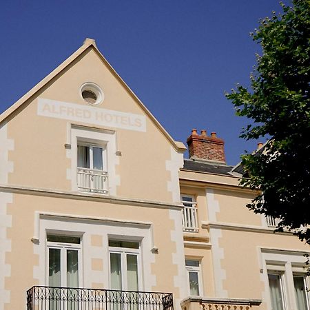 Alfred Hotels Les Halles Biarritz Bagian luar foto