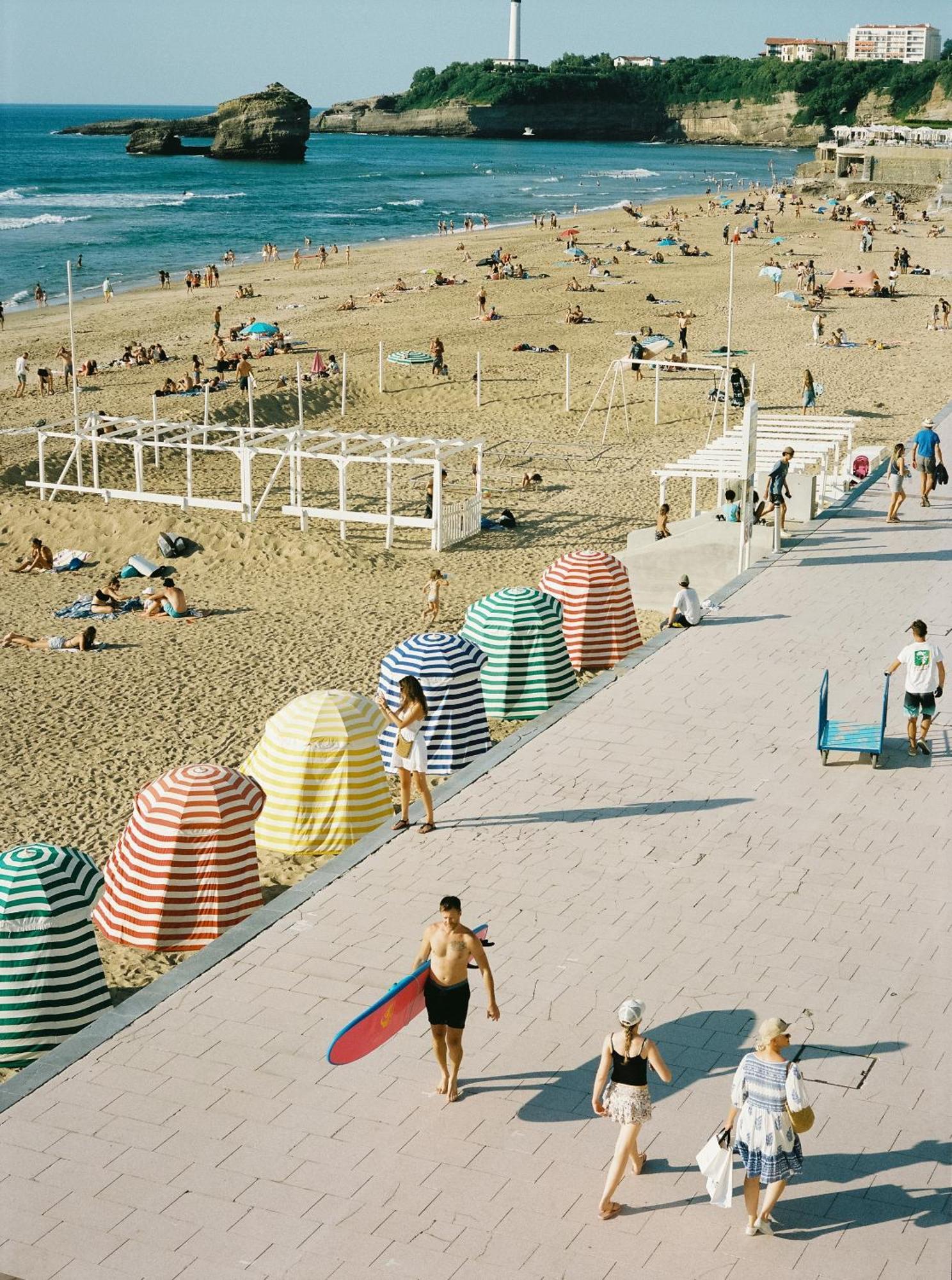 Alfred Hotels Les Halles Biarritz Bagian luar foto