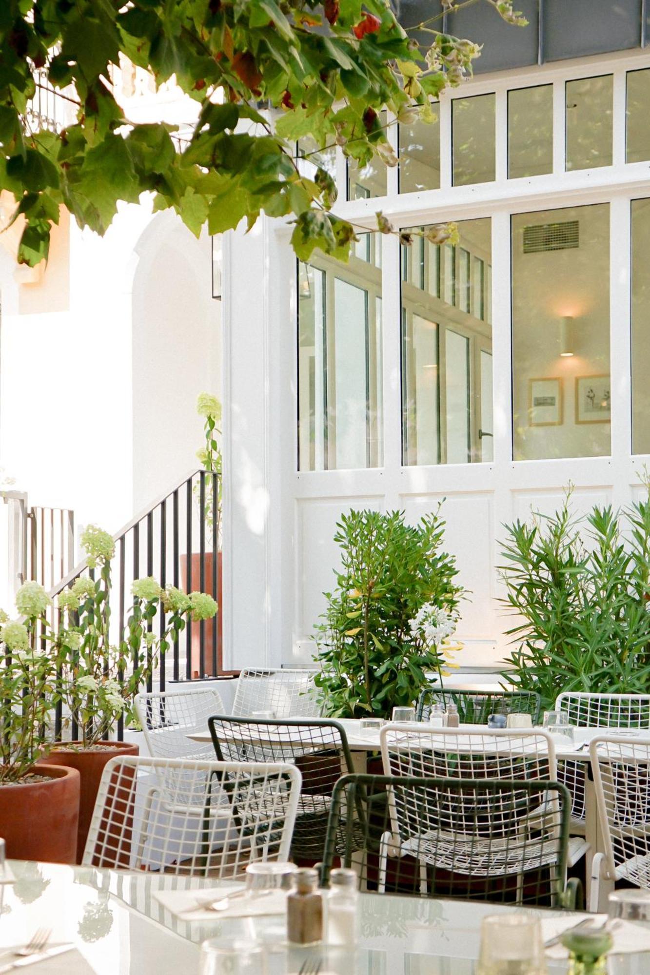 Alfred Hotels Les Halles Biarritz Bagian luar foto